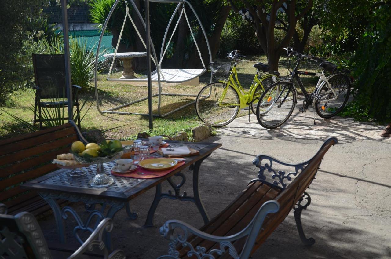 Calicantus Bed And Breakfast Albenga Exterior foto